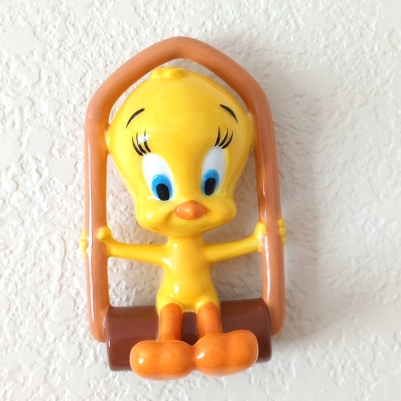 Vintage 1997 WB Tweety ceramic wall plaque. - Picture 2 of 7